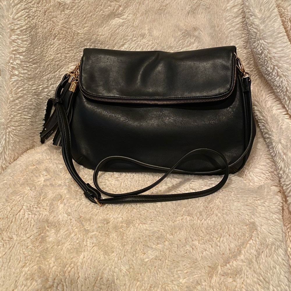 NWOT Black Faux leather crossbody
